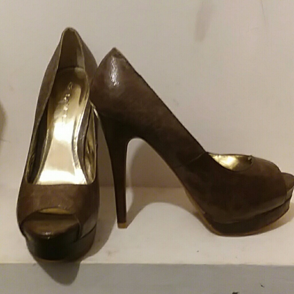 Peep toe heels